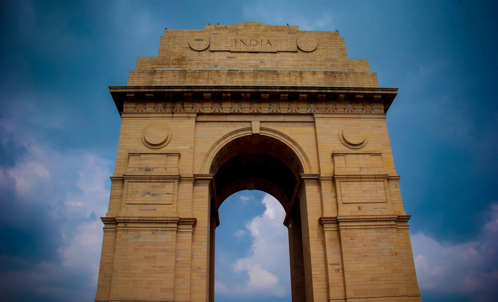 Delhi Taxi Service - Book Local and Outstation Cabs